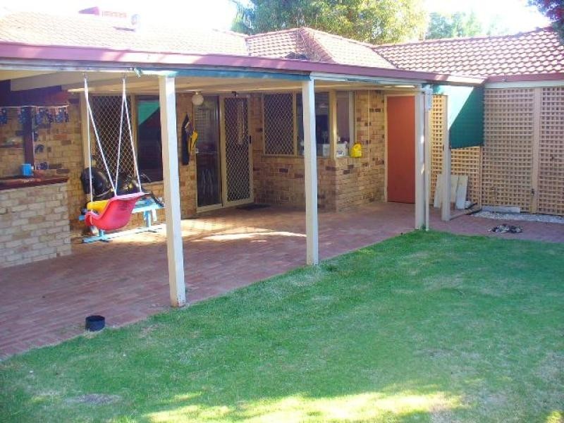 28 Henderson Drive, Seville Grove WA 6112