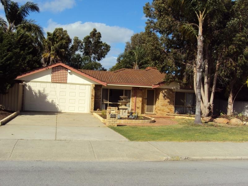 28 Henderson Drive, Seville Grove WA 6112