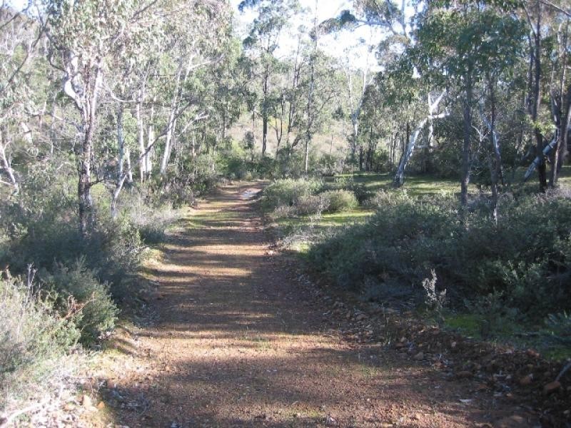 2 Deldillia Follow, Serpentine WA 6125