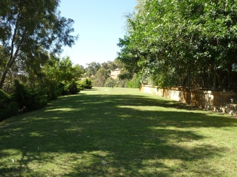 16 McKay Dve, Serpentine WA 6125