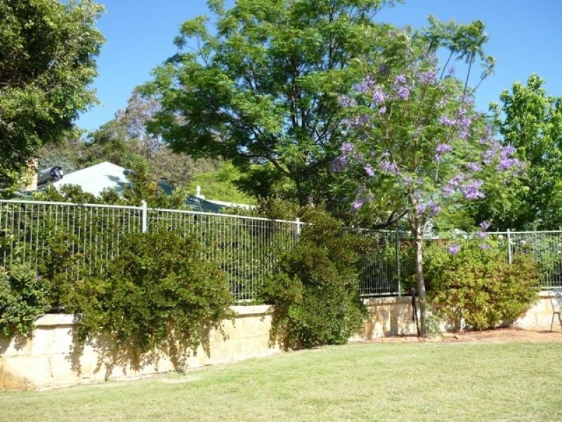 16 McKay Dve, Serpentine WA 6125