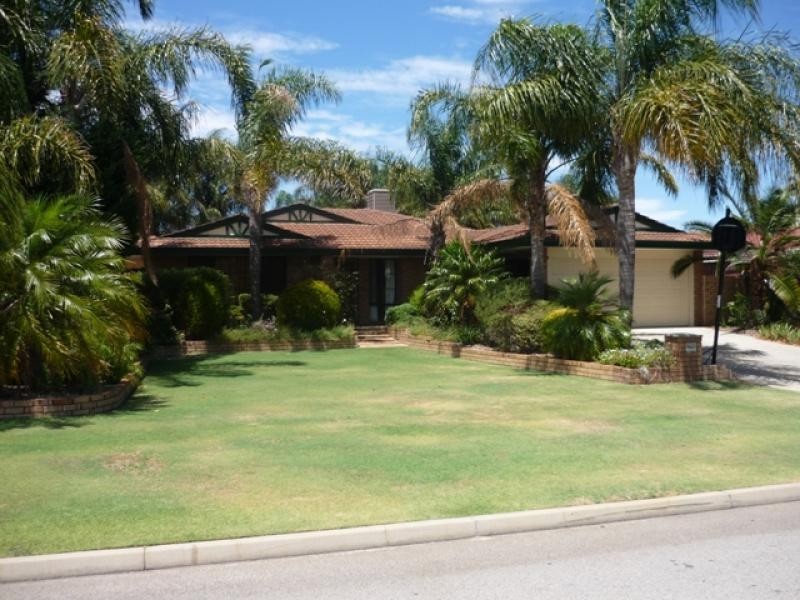 92 Brown Crescent, Seville Grove WA 6112