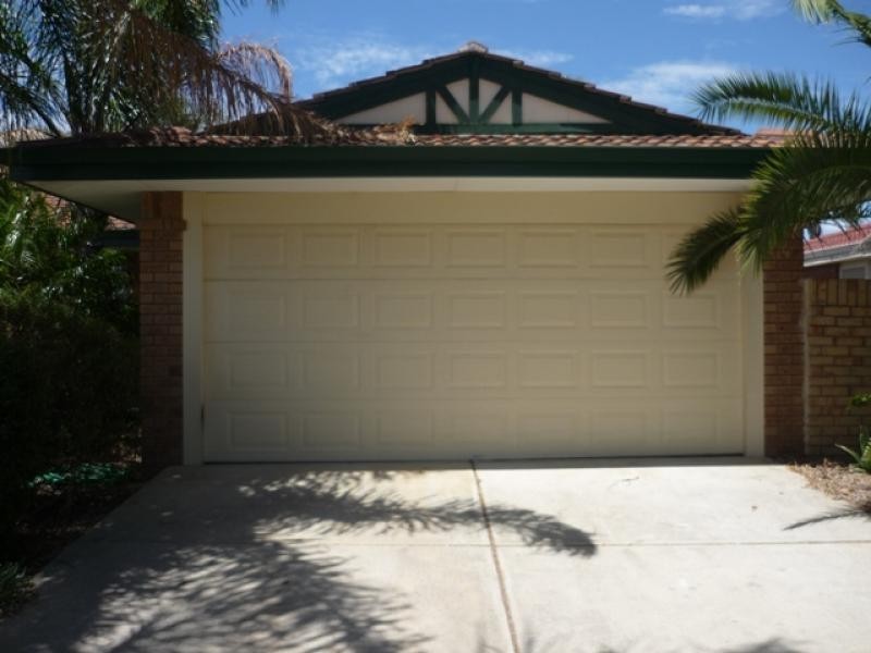 92 Brown Crescent, Seville Grove WA 6112