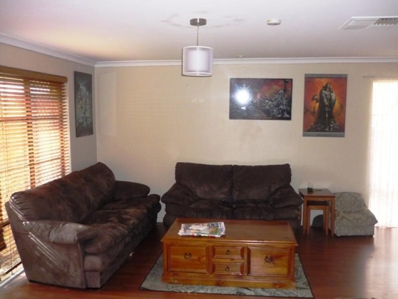 92 Brown Crescent, Seville Grove WA 6112