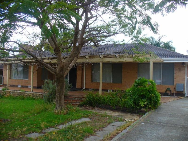 16 Slee Avenue, Kelmscott WA 6111