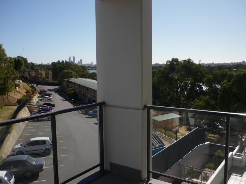 Unit 7/18 Tanunda Dve, Rivervale WA 6103