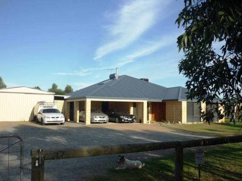 37 Tranby Ave, Serpentine WA 6125