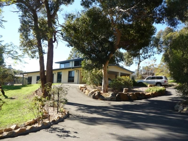 235 Nettleton Rd, Byford WA 6122
