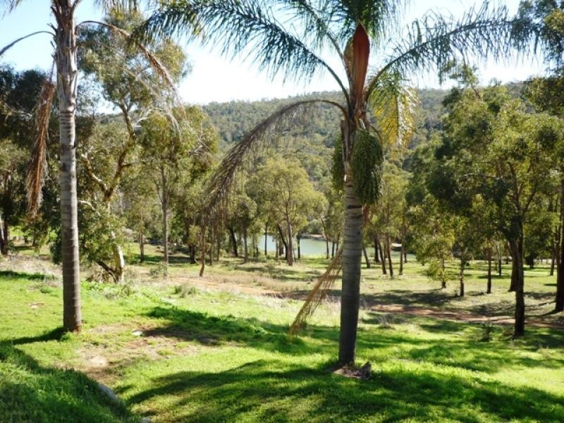 235 Nettleton Rd, Byford WA 6122