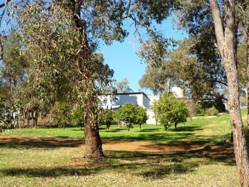235 Nettleton Rd, Byford WA 6122