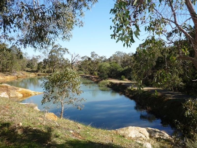 235 Nettleton Rd, Byford WA 6122