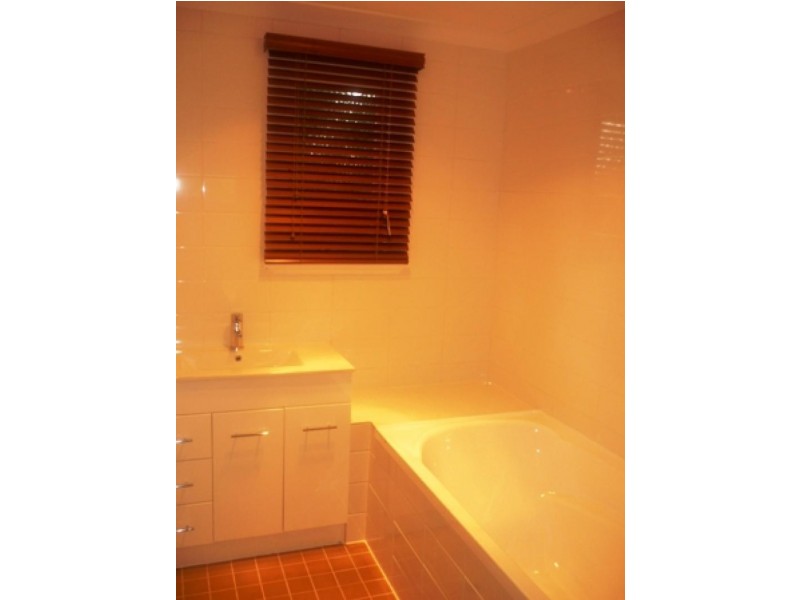 52 MINT STREET, Victoria Park WA 6100