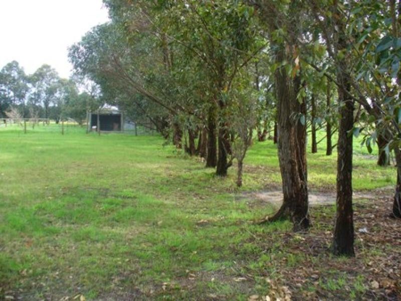 422 Utley Road, Serpentine WA 6125