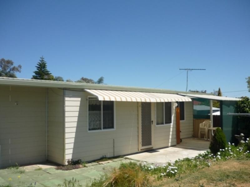 11 b Dryandra Way, Armadale WA 6112