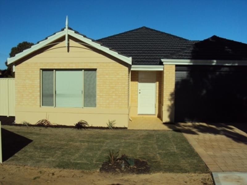 40 a Challis Road, Armadale WA 6112