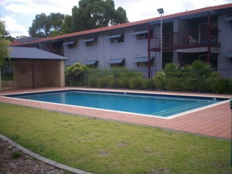 Unit 11/14 Coralie court, Armadale WA 6112