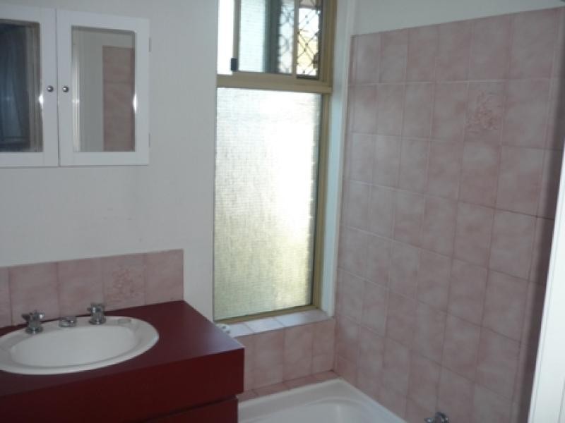 3 KARA COURT, Seville Grove WA 6112