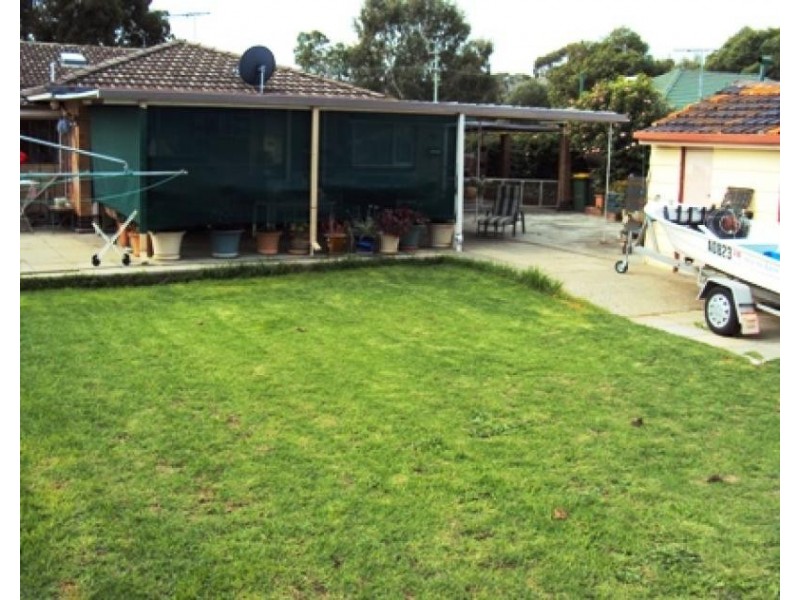 375 Railway Ave, Armadale WA 6112