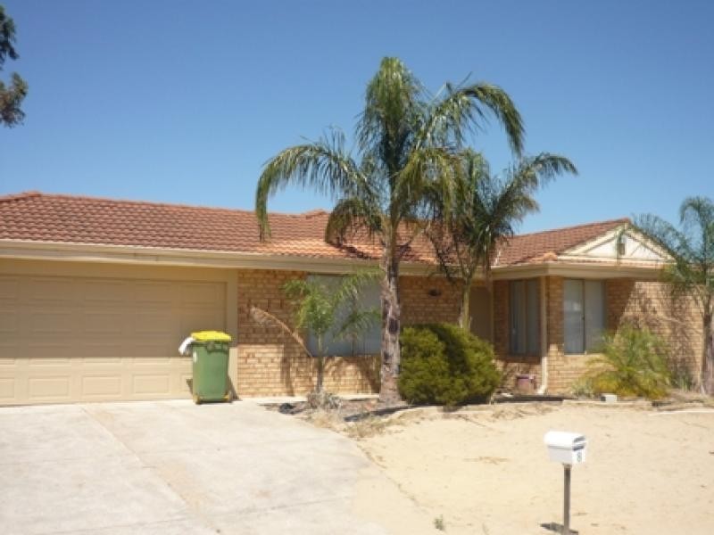 8 PRICE COURT, Brookdale WA 6112