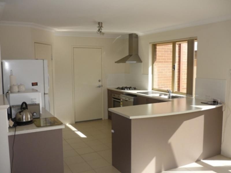 8 Fawcett Road, Byford WA 6122