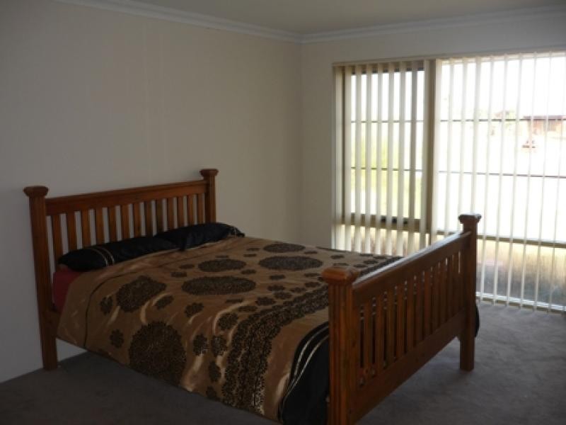 8 Fawcett Road, Byford WA 6122