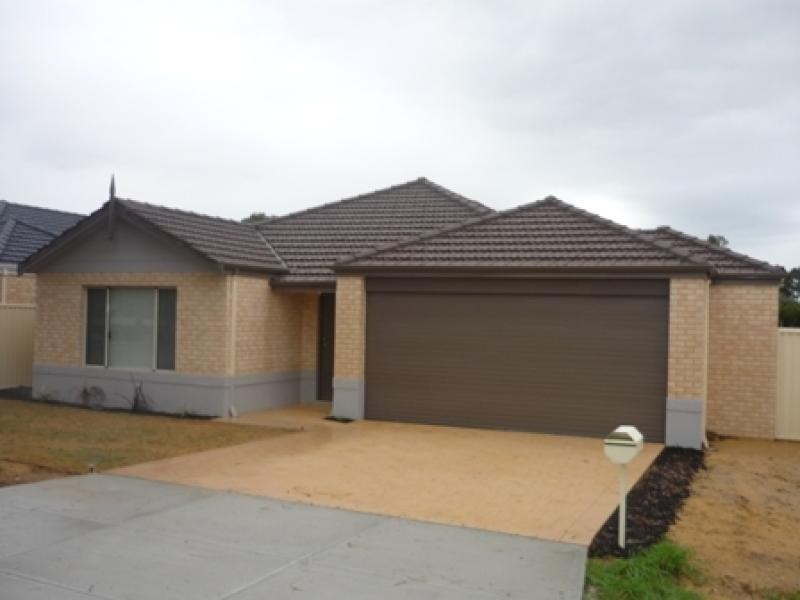 Unit B/40 CHALLIS ROAD, Armadale WA 6112