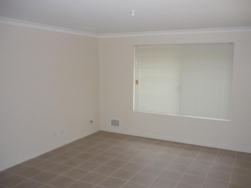 Unit B/40 CHALLIS ROAD, Armadale WA 6112