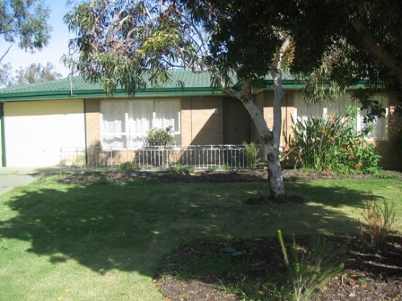 5 OSCAR STREET, Armadale WA 6112