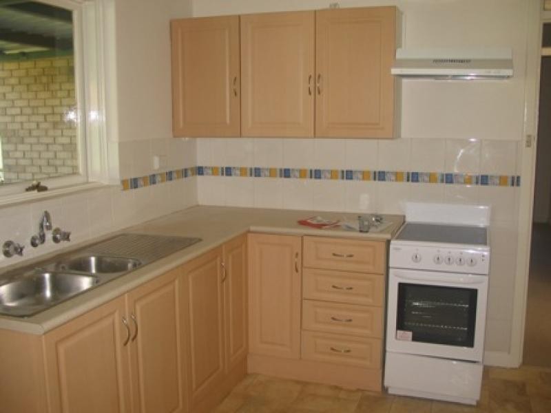 5 OSCAR STREET, Armadale WA 6112