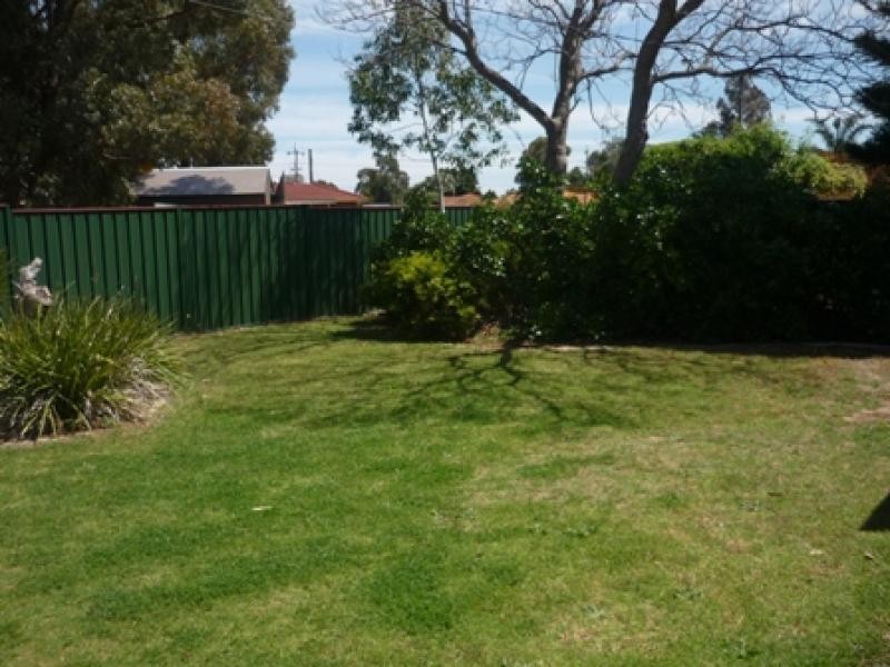 16 CUDAL PLACE, Armadale WA 6112