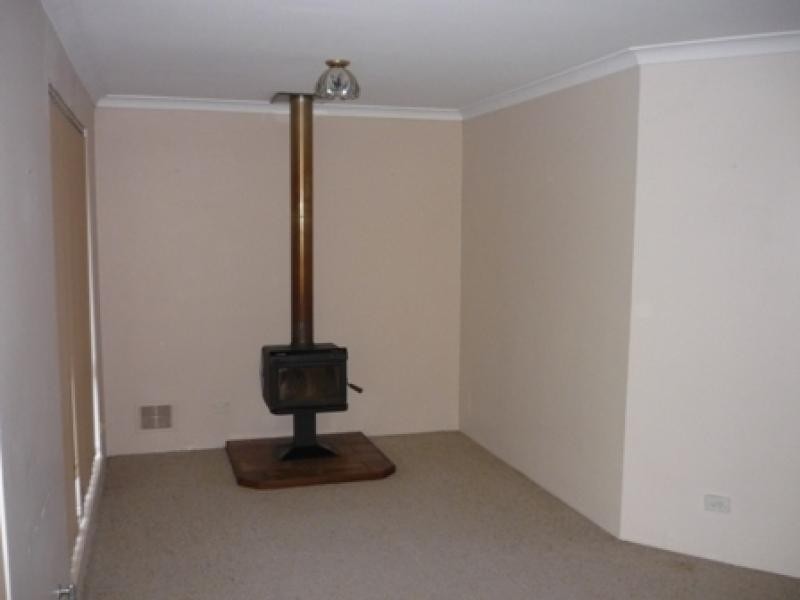 Unit A/26 MARIAN AVENUE, Armadale WA 6112