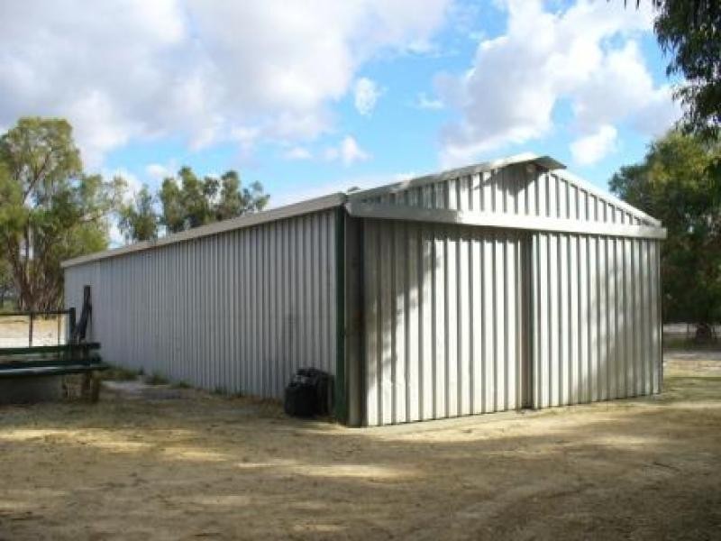 553 Gossage Road, Oakford WA 6121