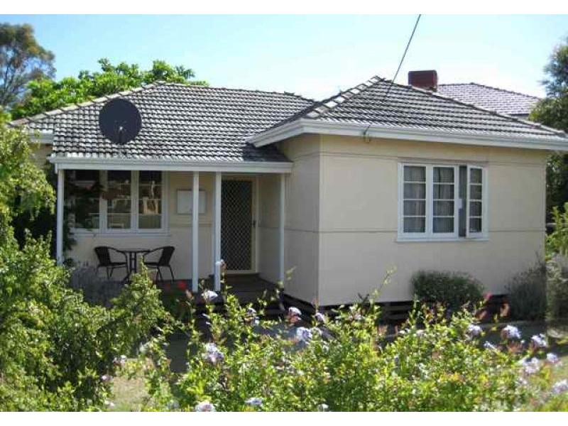 17 Klem Avenue, Salter Point WA 6152