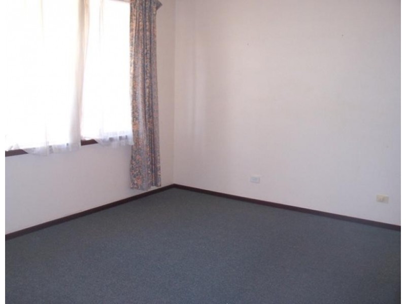 138 Toorak Road, Rivervale WA 6103