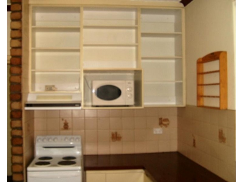 10 Tighe Street, Cloverdale WA 6105