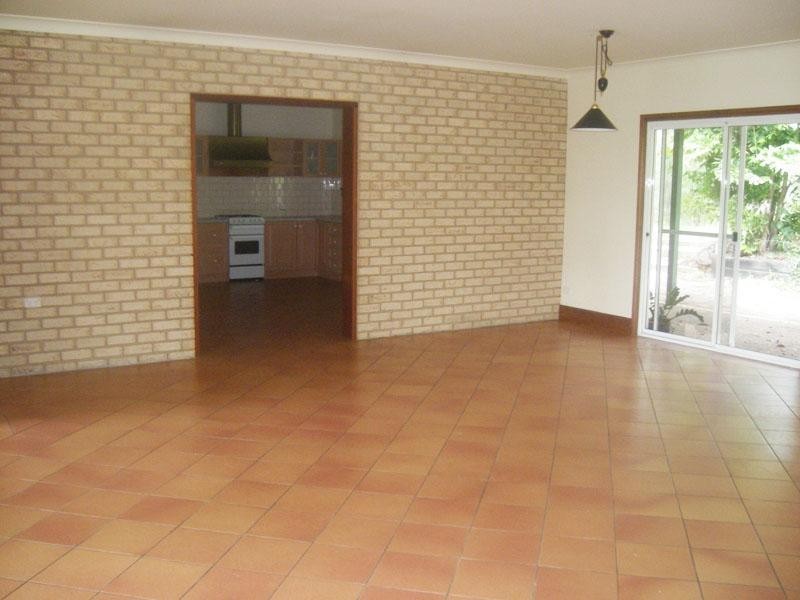 106 HAZEL ROAD, Tamborine QLD 4270