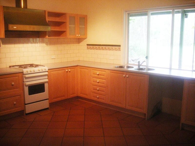 106 HAZEL ROAD, Tamborine QLD 4270