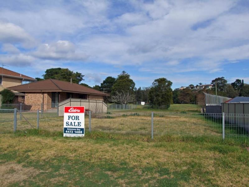 2 Golf Links Drive, Batemans Bay NSW 2536