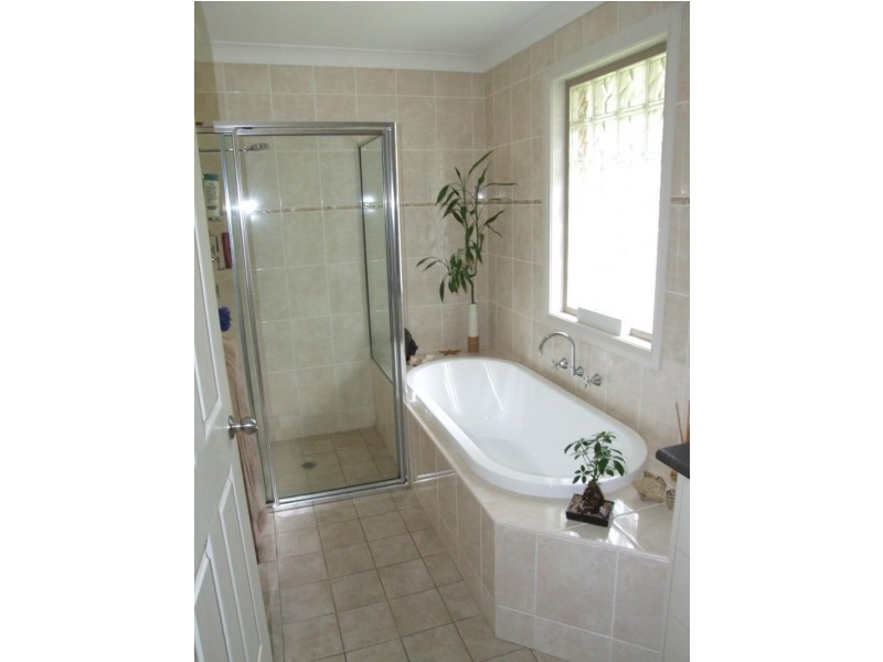 5 Burri Palm Way, Surfside NSW 2536