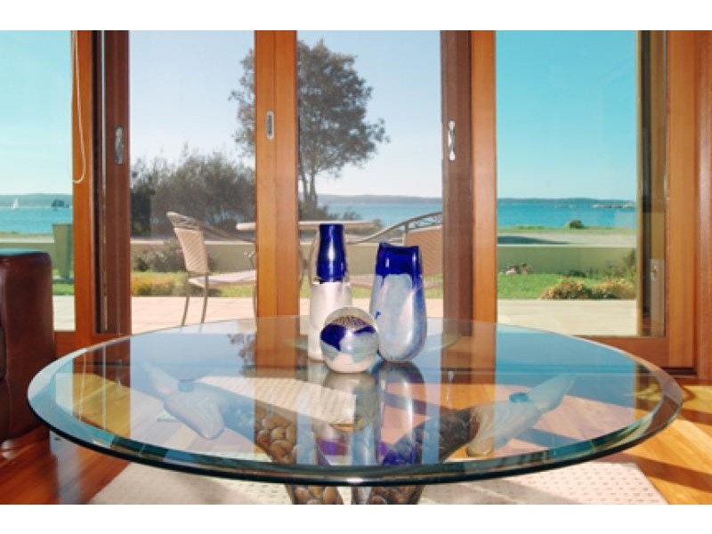 398 Beach Road, Batehaven NSW 2536