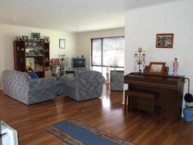 18 Timber Way, Surf Beach NSW 2536