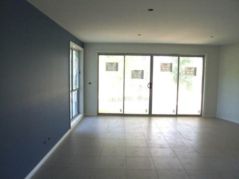 73 Courtenay Cr, Long Beach NSW 2536