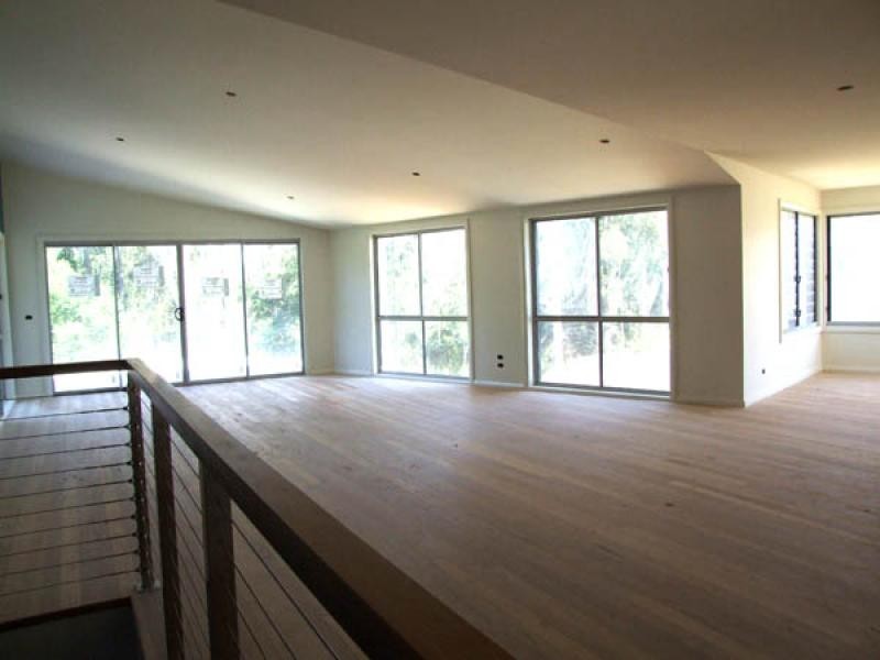 73 Courtenay Cr, Long Beach NSW 2536