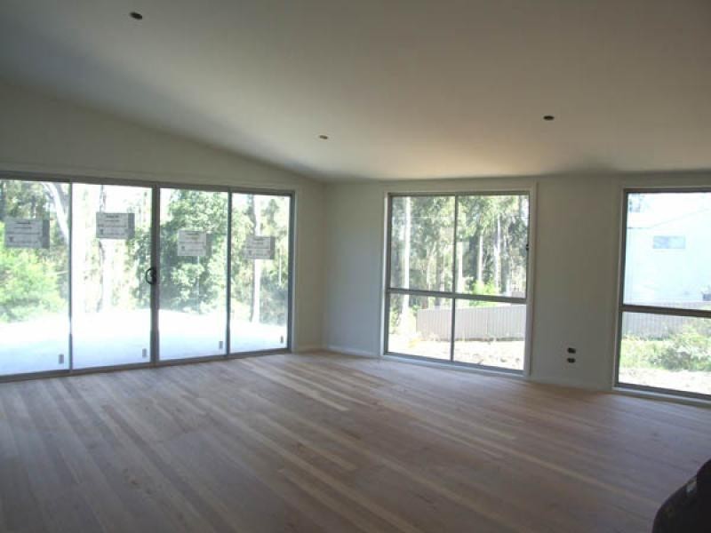 73 Courtenay Cr, Long Beach NSW 2536