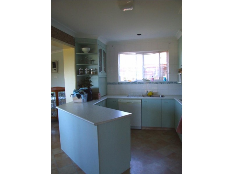 14 Hilltop Cr, Surf Beach NSW 2536