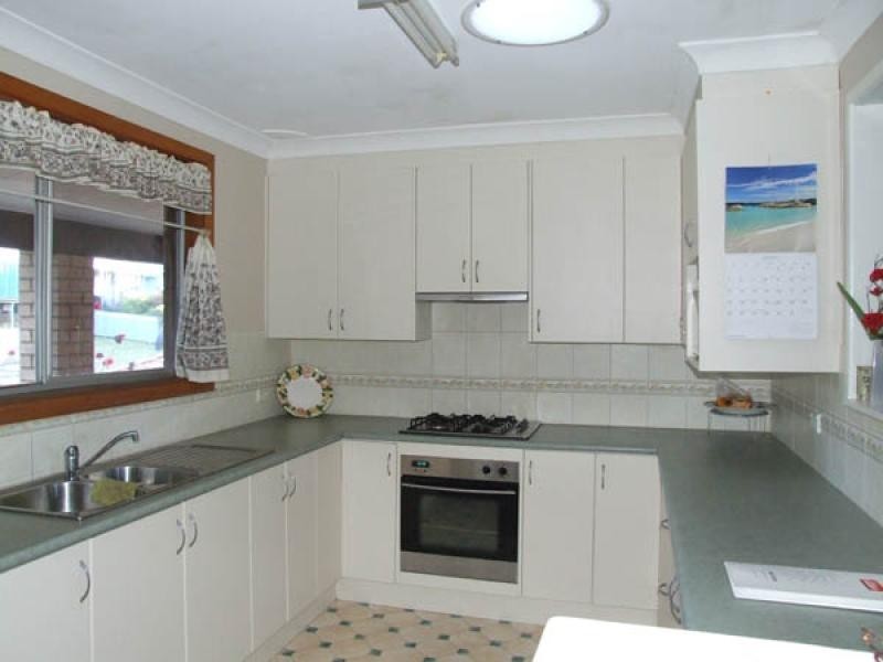 5 Denham Ave, Denhams Beach NSW 2536