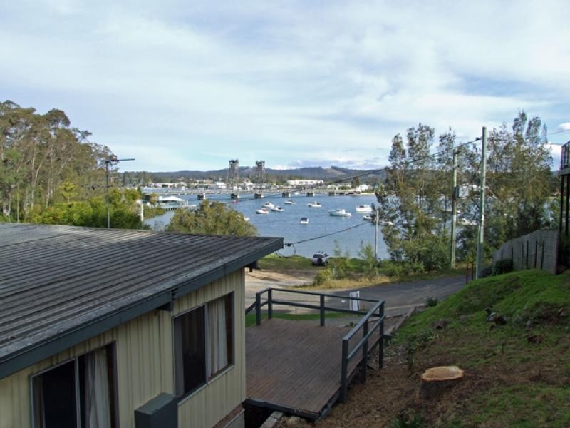 14 Wray St, North Batemans Bay NSW 2536
