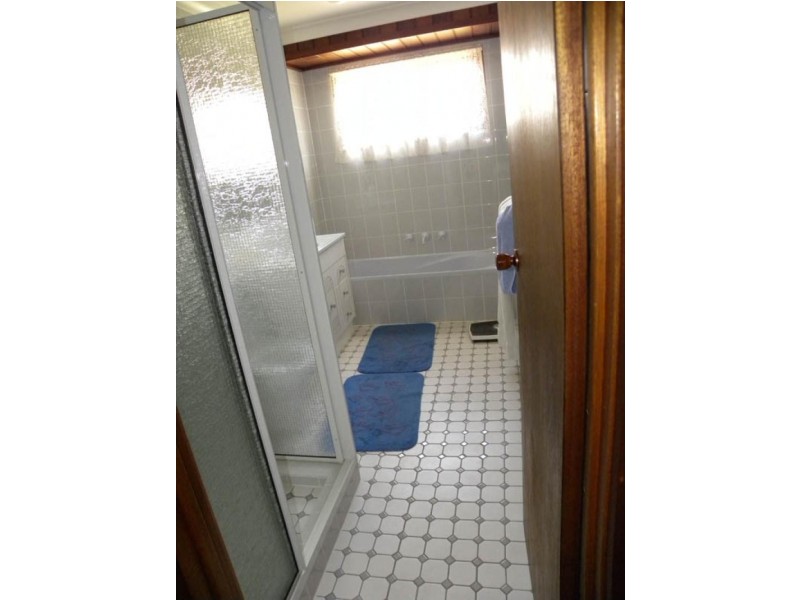 2 Berry Place, Surf Beach NSW 2536