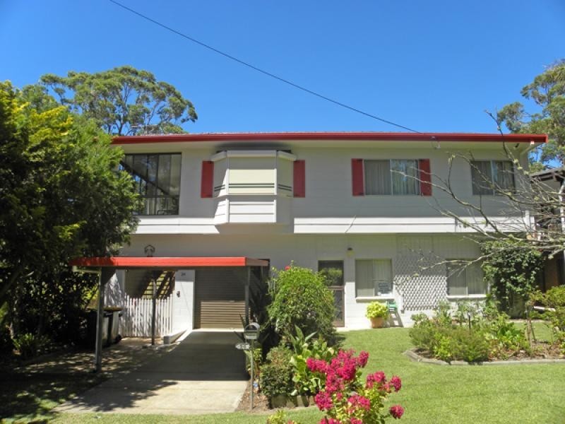 24 Iluka Ave, Broulee NSW 2537