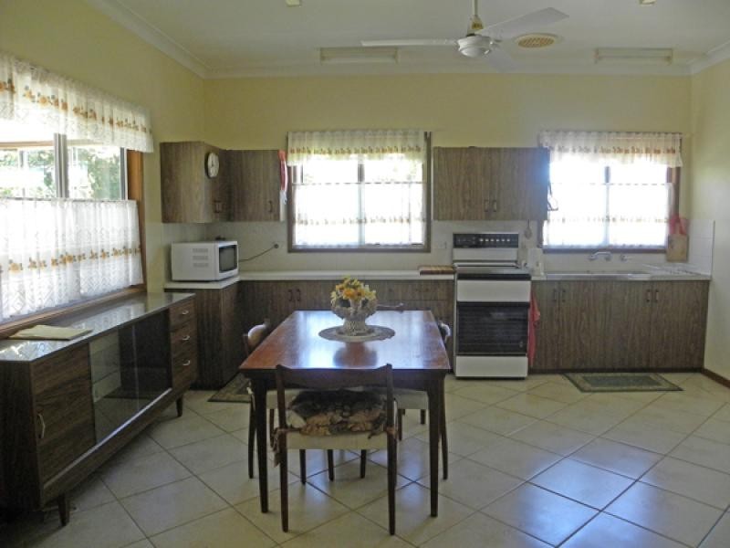 24 Iluka Ave, Broulee NSW 2537